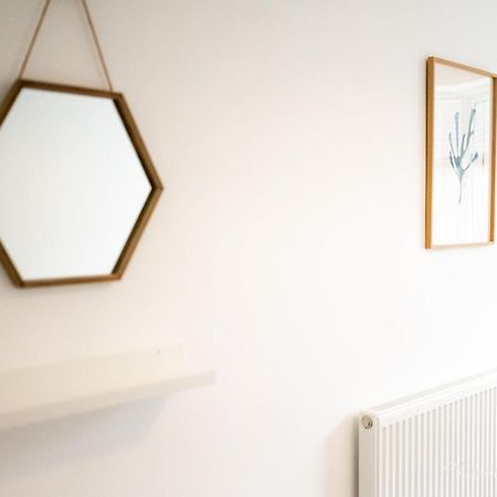 The Lookout, Modern Home From Home, Sleeps 5, With Private Parking & Outside Terrace St Ives Exterior foto