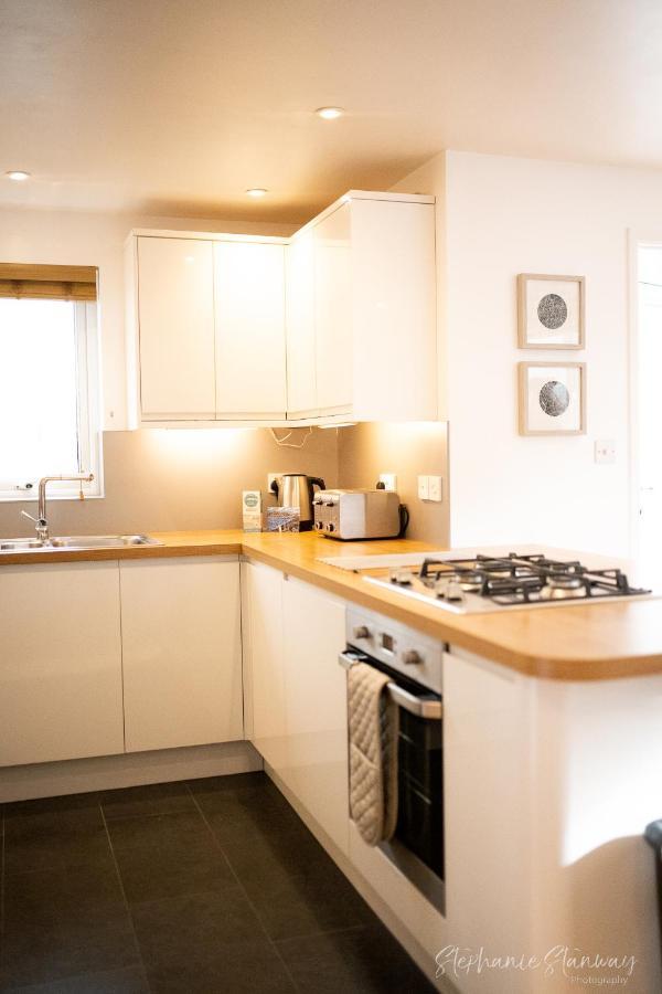 The Lookout, Modern Home From Home, Sleeps 5, With Private Parking & Outside Terrace St Ives Exterior foto