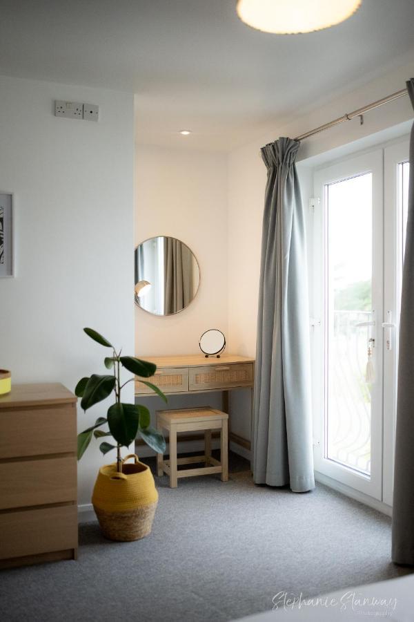 The Lookout, Modern Home From Home, Sleeps 5, With Private Parking & Outside Terrace St Ives Exterior foto