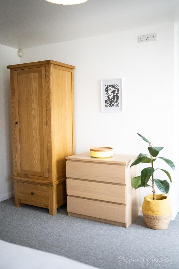 The Lookout, Modern Home From Home, Sleeps 5, With Private Parking & Outside Terrace St Ives Exterior foto