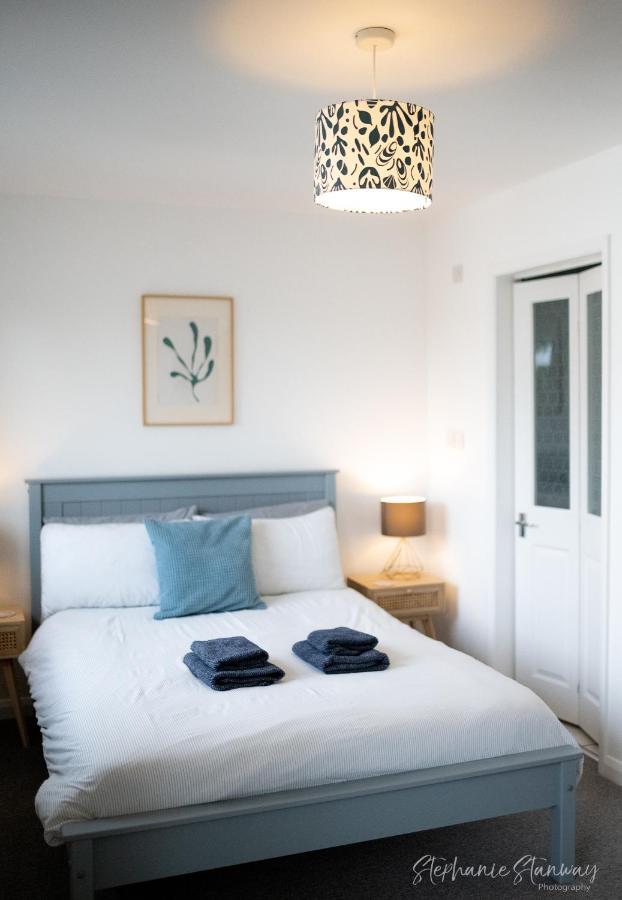 The Lookout, Modern Home From Home, Sleeps 5, With Private Parking & Outside Terrace St Ives Exterior foto