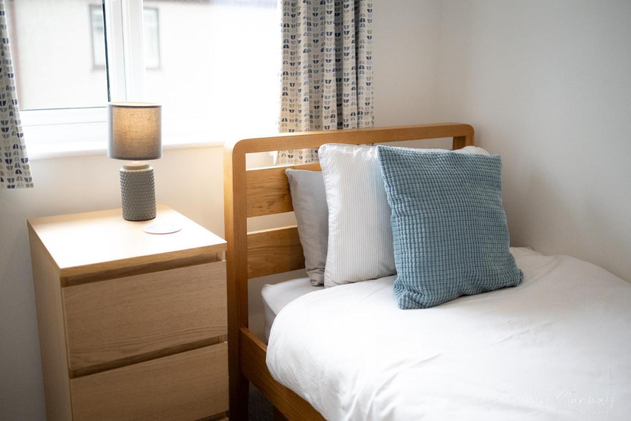 The Lookout, Modern Home From Home, Sleeps 5, With Private Parking & Outside Terrace St Ives Exterior foto